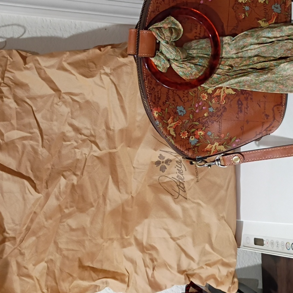 Patricia Nash Meldola Satchel Floral Map Bag W/Scarf. - Picture 7 of 7